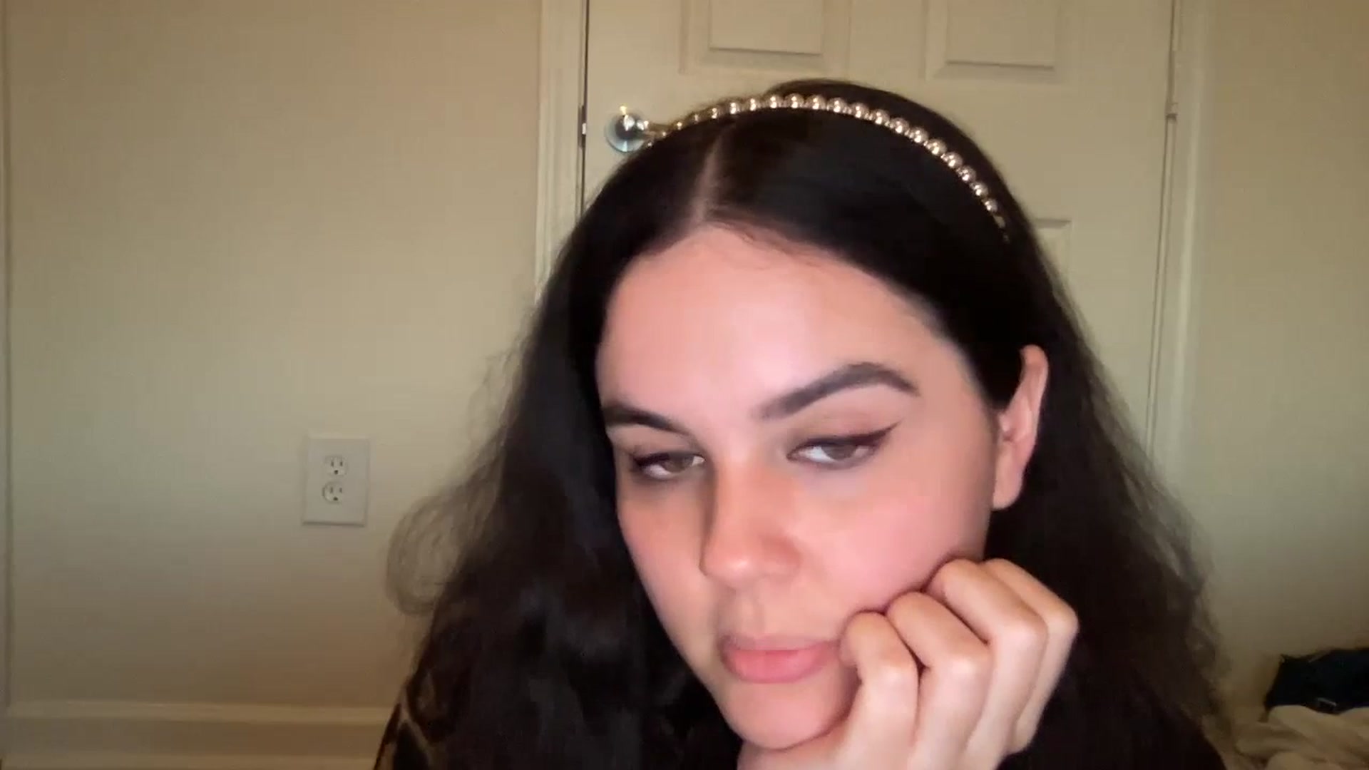 Gallery image thumbnail from Giaislovely's myfreecams stream on, 10/17/2023, 24:03 image 19 of 20