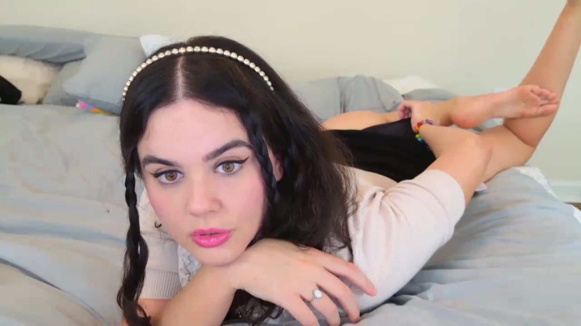 Gallery image thumbnail from Giaislovely's myfreecams stream on, 10/17/2023, 06:07 image 7 of 20