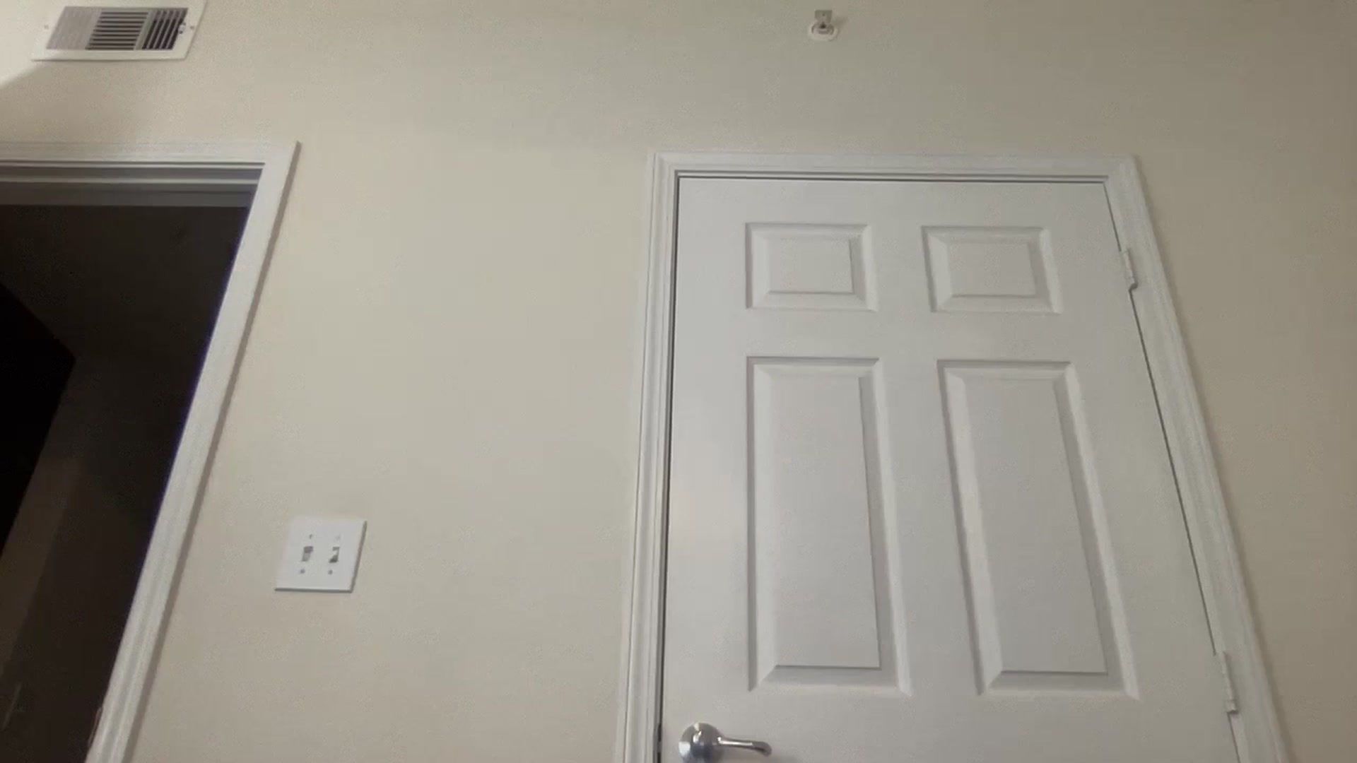Gallery image thumbnail from Giaislovely's myfreecams stream on, 10/19/2023, 24:38 image 11 of 20