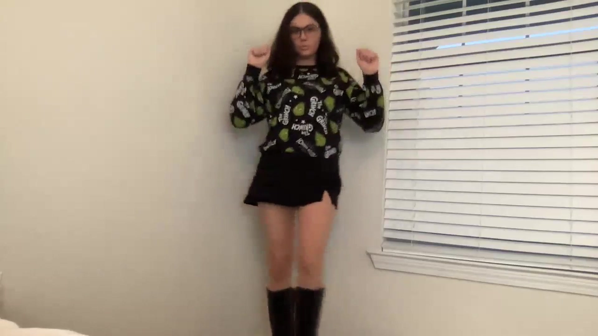 Gallery image thumbnail from Giaislovely's myfreecams stream on, 11/02/2023, 24:02 image 18 of 20
