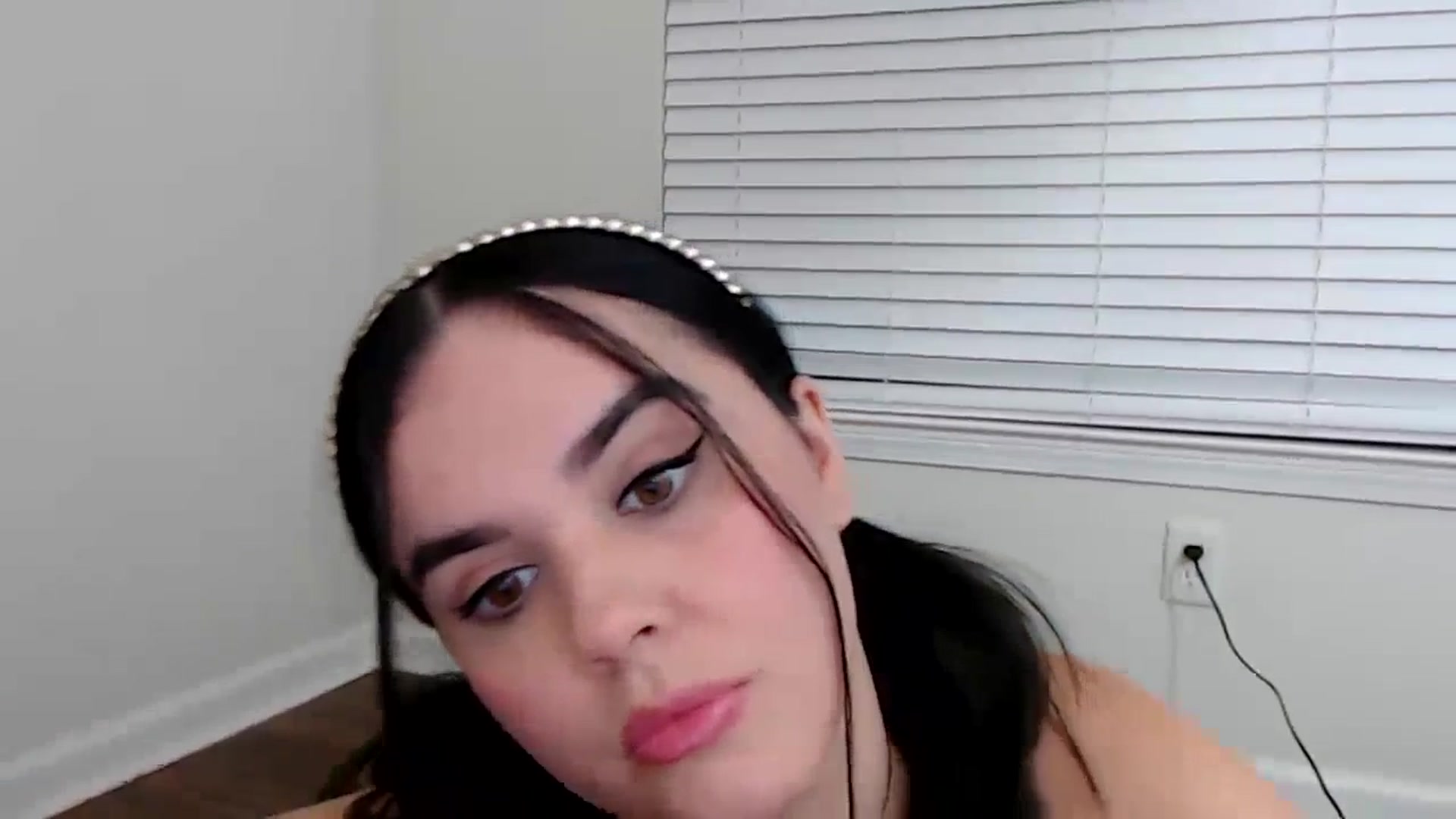 Gallery image thumbnail from Giaislovely's myfreecams stream on, 11/07/2023, 01:49 image 18 of 20
