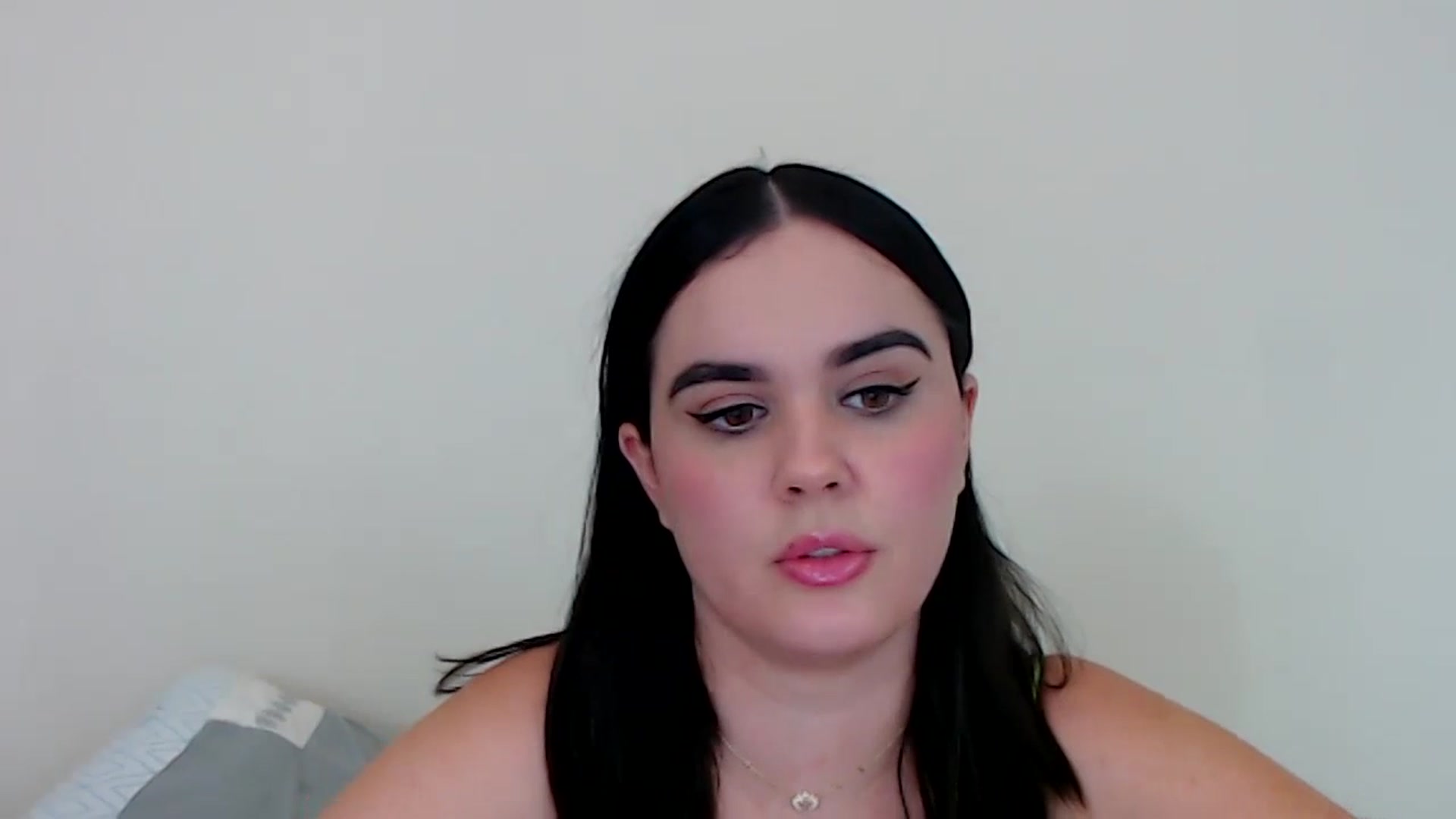 Gallery image thumbnail from Giaislovely's myfreecams stream on, 11/07/2023, 07:05 image 13 of 20