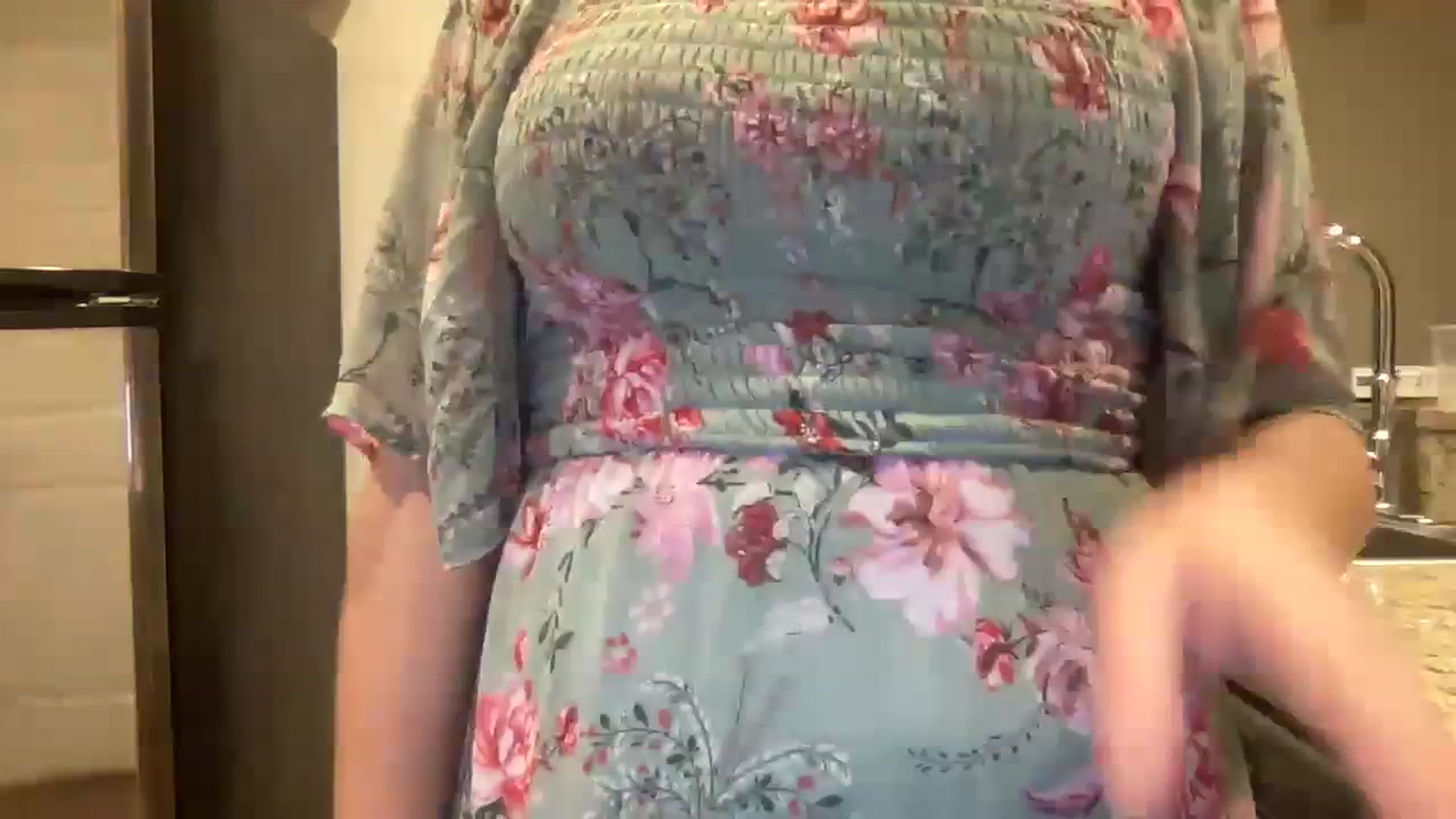 Gallery image thumbnail from Giaislovely's myfreecams stream on, 11/08/2023, 24:18 image 1 of 20