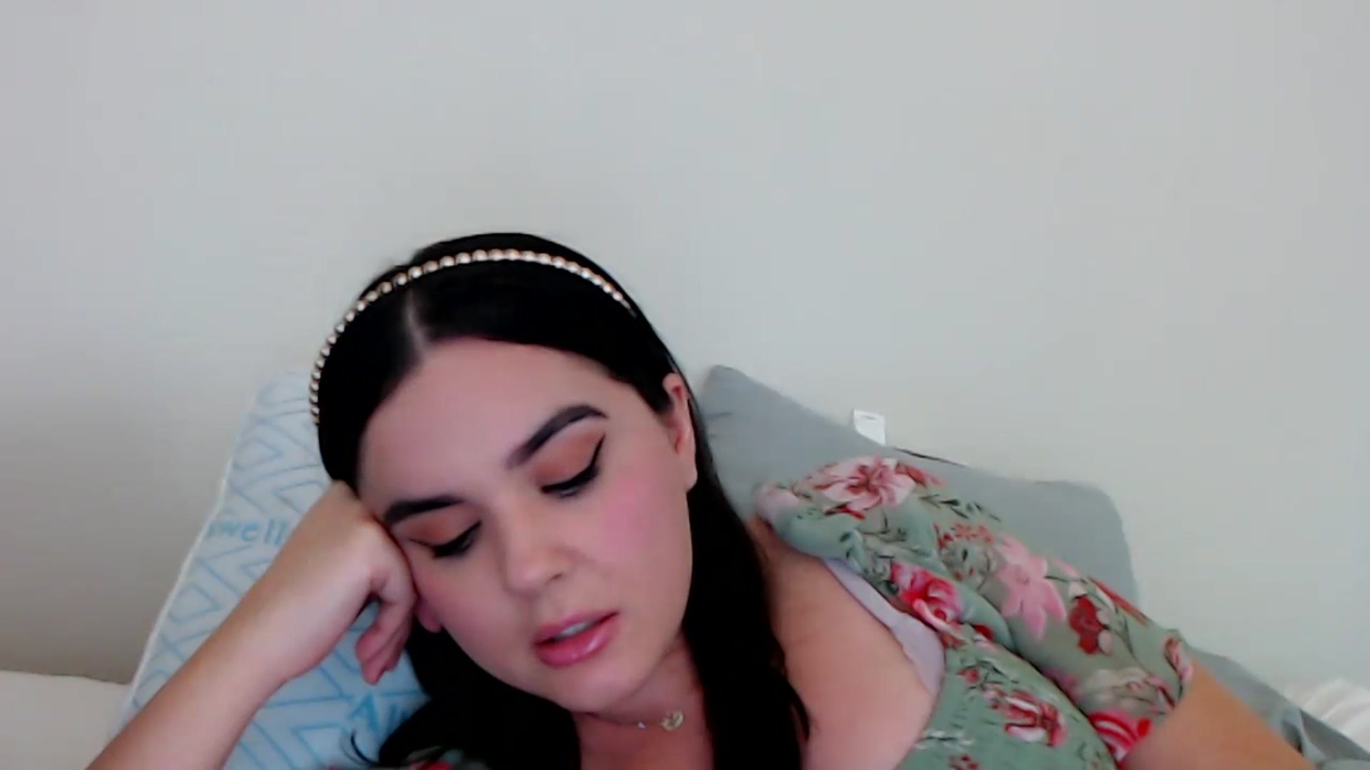 Gallery image thumbnail from Giaislovely's myfreecams stream on, 11/08/2023, 07:25 image 13 of 20