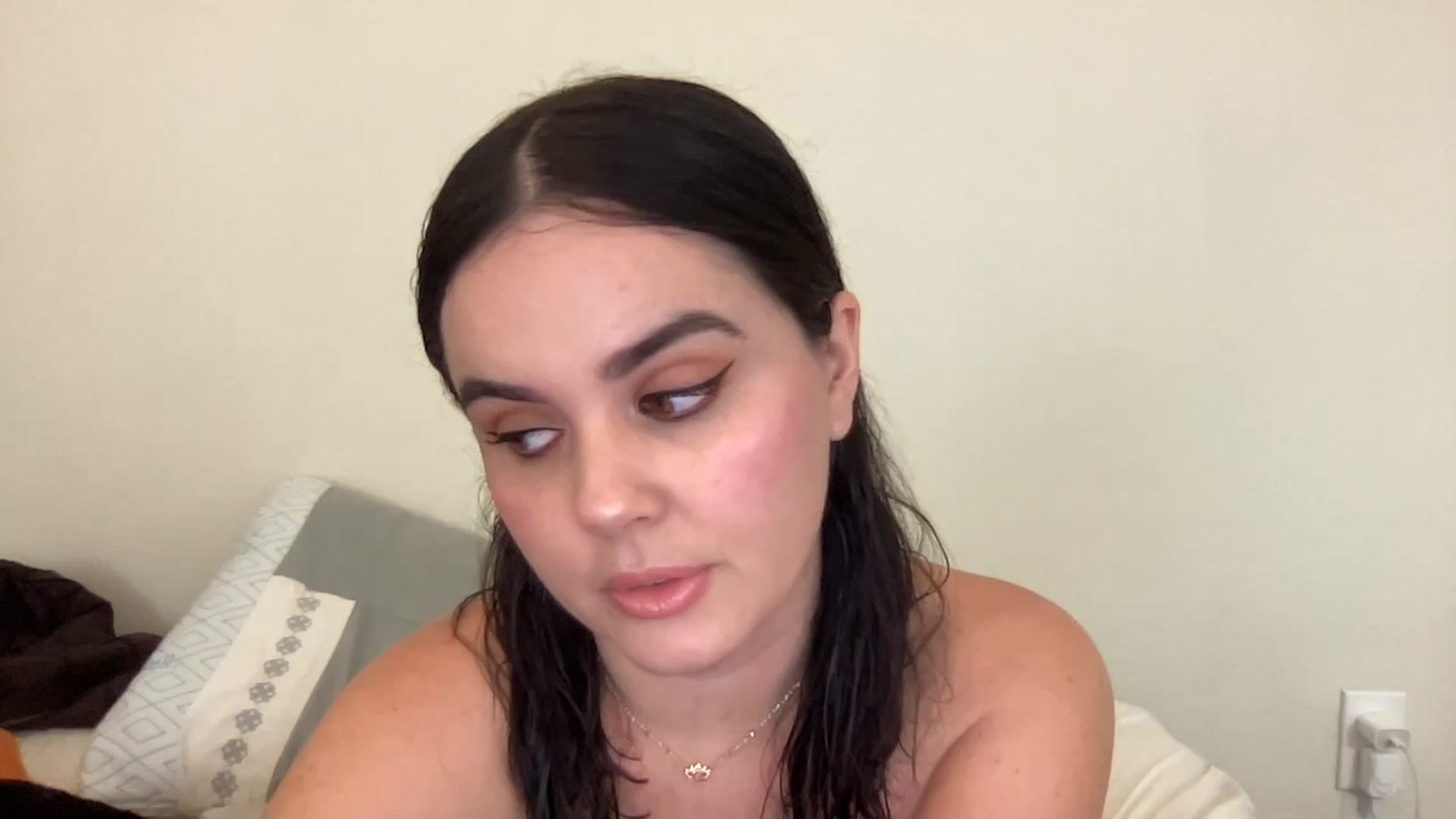 Gallery image thumbnail from Giaislovely's myfreecams stream on, 11/09/2023, 06:31 image 11 of 20