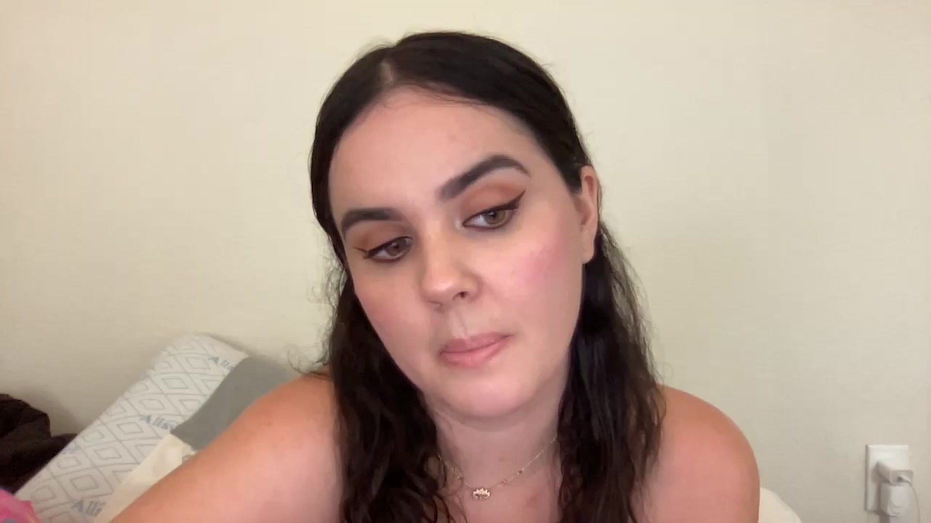 Gallery image thumbnail from Giaislovely's myfreecams stream on, 11/09/2023, 07:43 image 13 of 20