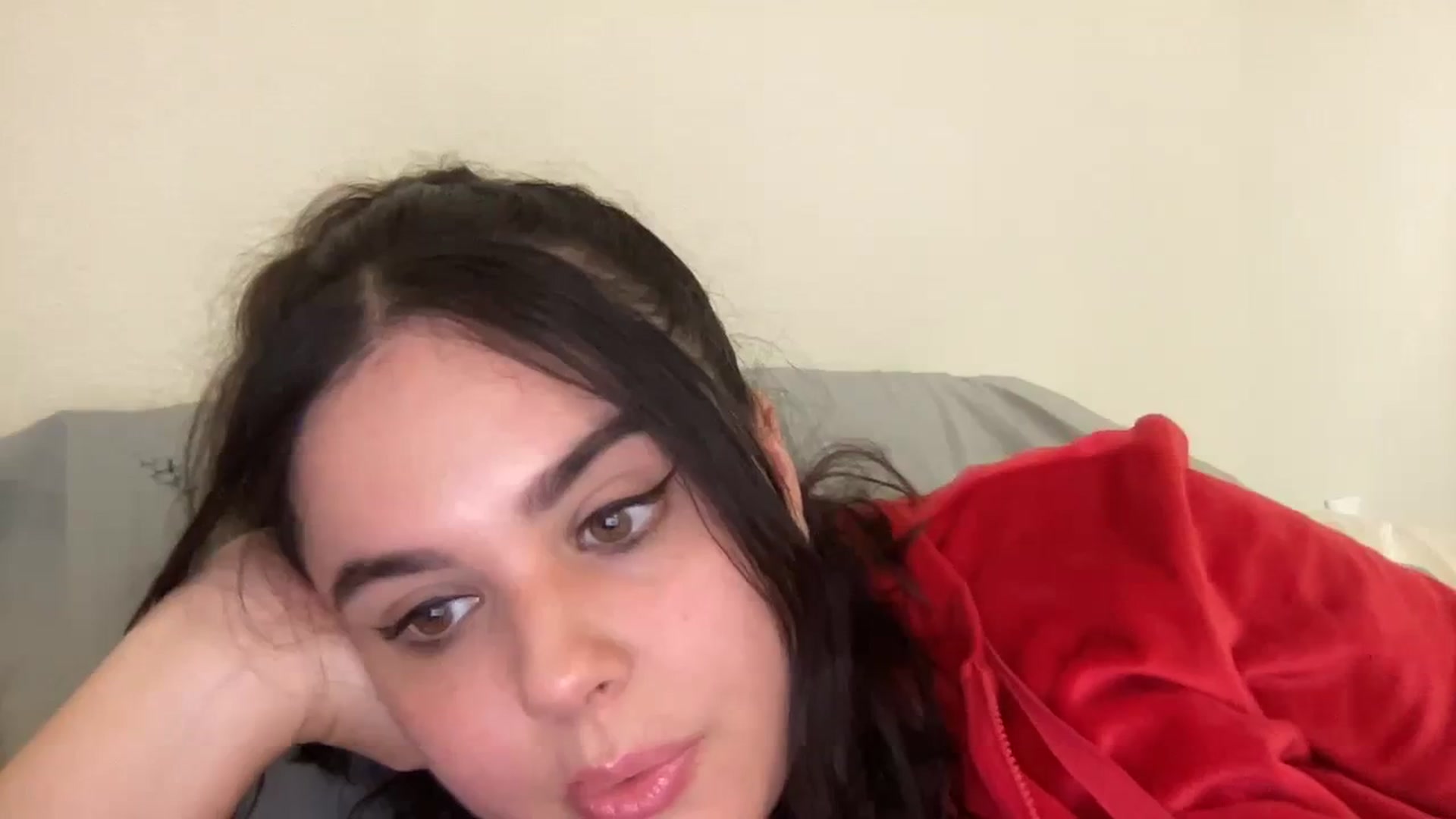 Gallery image thumbnail from Giaislovely's myfreecams stream on, 11/10/2023, 08:21 image 18 of 20
