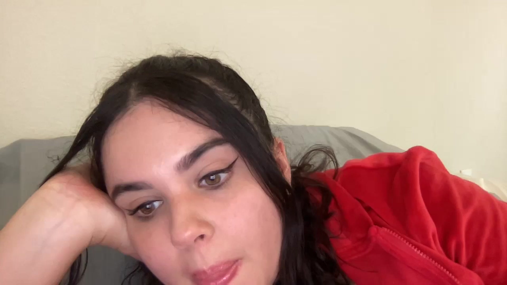 Gallery image thumbnail from Giaislovely's myfreecams stream on, 11/10/2023, 08:21 image 15 of 20