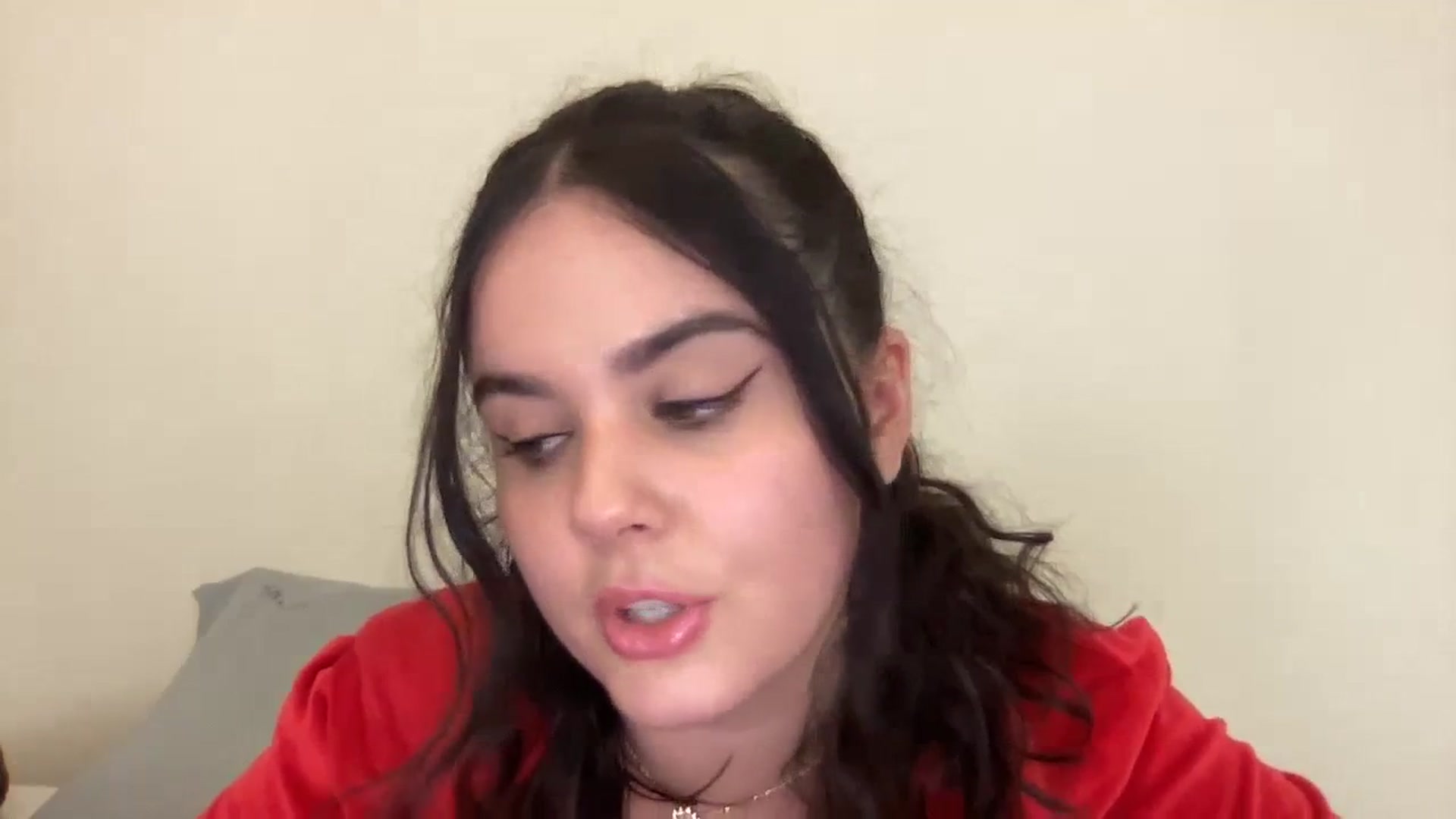 Gallery image thumbnail from Giaislovely's myfreecams stream on, 11/10/2023, 08:21 image 5 of 20