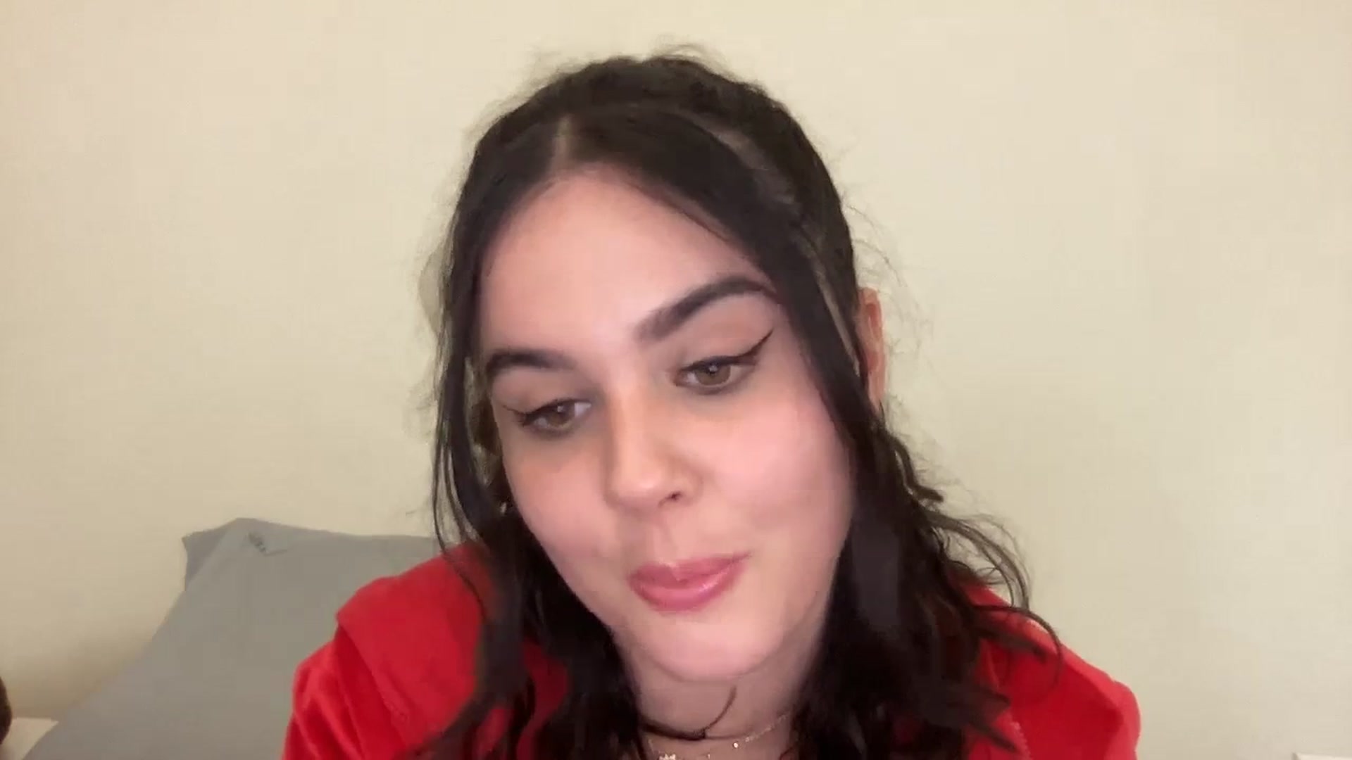 Gallery image thumbnail from Giaislovely's myfreecams stream on, 11/10/2023, 08:21 image 7 of 20