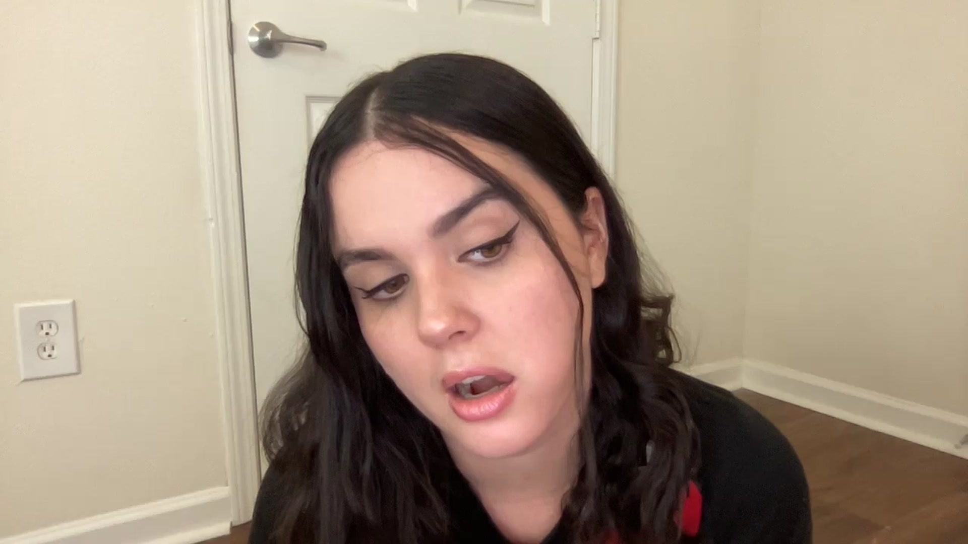Gallery image thumbnail from Giaislovely's myfreecams stream on, 11/16/2023, 24:47 image 8 of 20