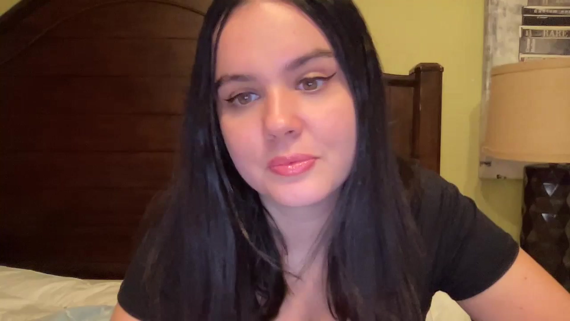 Gallery image thumbnail from Giaislovely's myfreecams stream on, 11/20/2023, 07:27 image 2 of 20