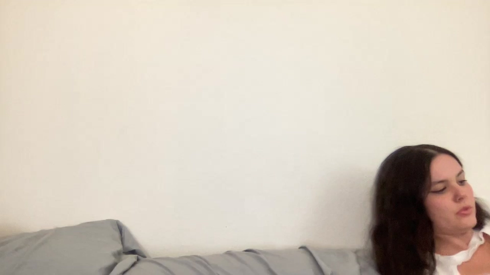 Gallery image thumbnail from Giaislovely's myfreecams stream on, 11/21/2023, 08:16 image 11 of 20