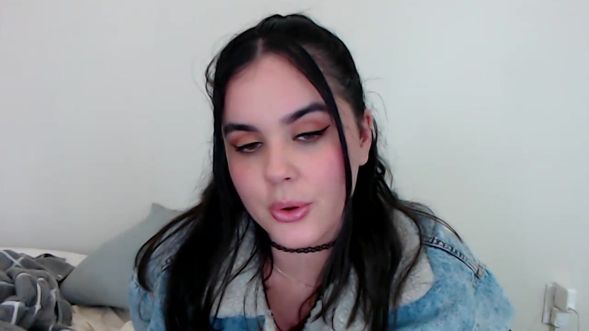 Gallery image thumbnail from Giaislovely's myfreecams stream on, 12/01/2023, 08:11 image 16 of 20