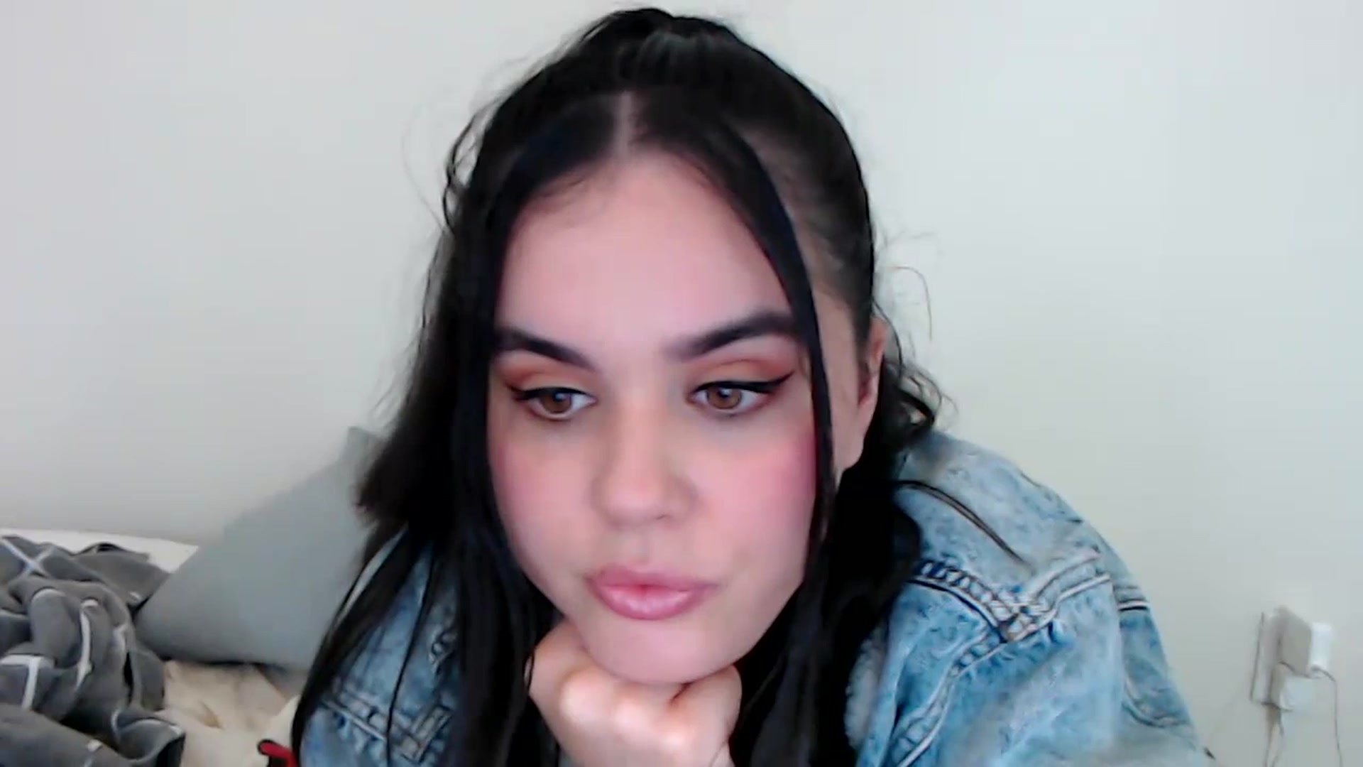 Gallery image thumbnail from Giaislovely's myfreecams stream on, 12/01/2023, 08:11 image 18 of 20