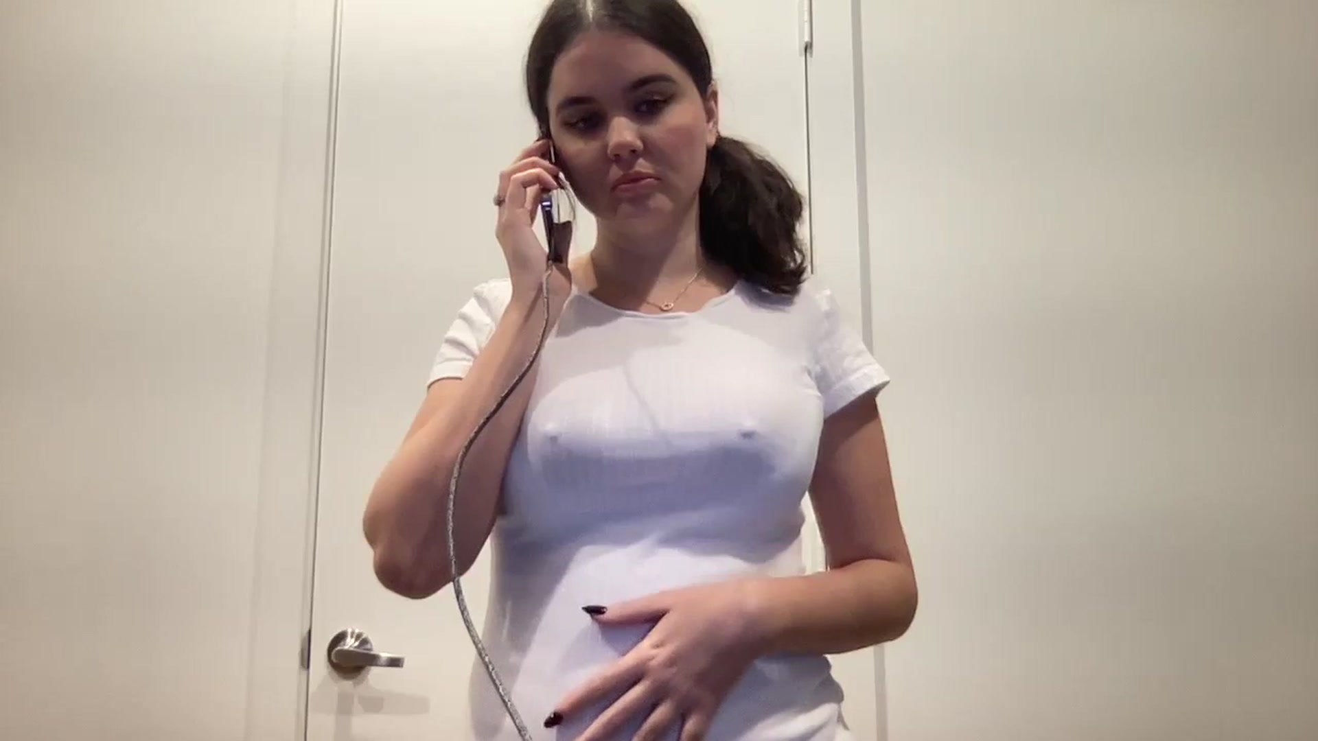 Gallery image thumbnail from Giaislovely's myfreecams stream on, 12/09/2023, 24:50 image 17 of 20