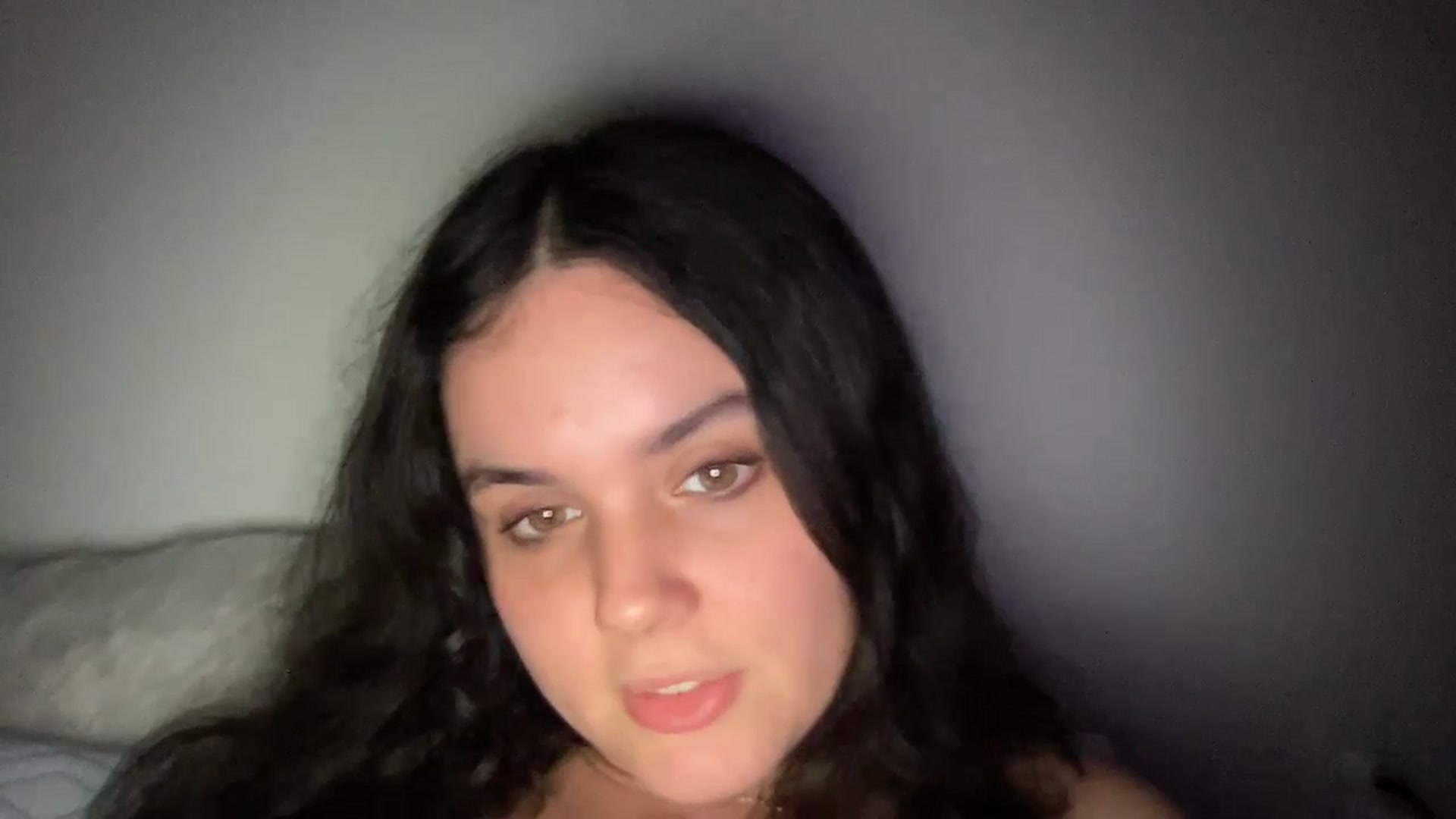 Gallery image thumbnail from Giaislovely's myfreecams stream on, 12/12/2023, 08:20 image 11 of 20