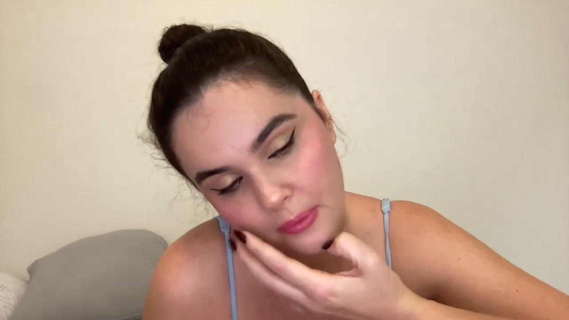 Gallery image thumbnail from Giaislovely's myfreecams stream on, 12/13/2023, 06:58 image 14 of 20