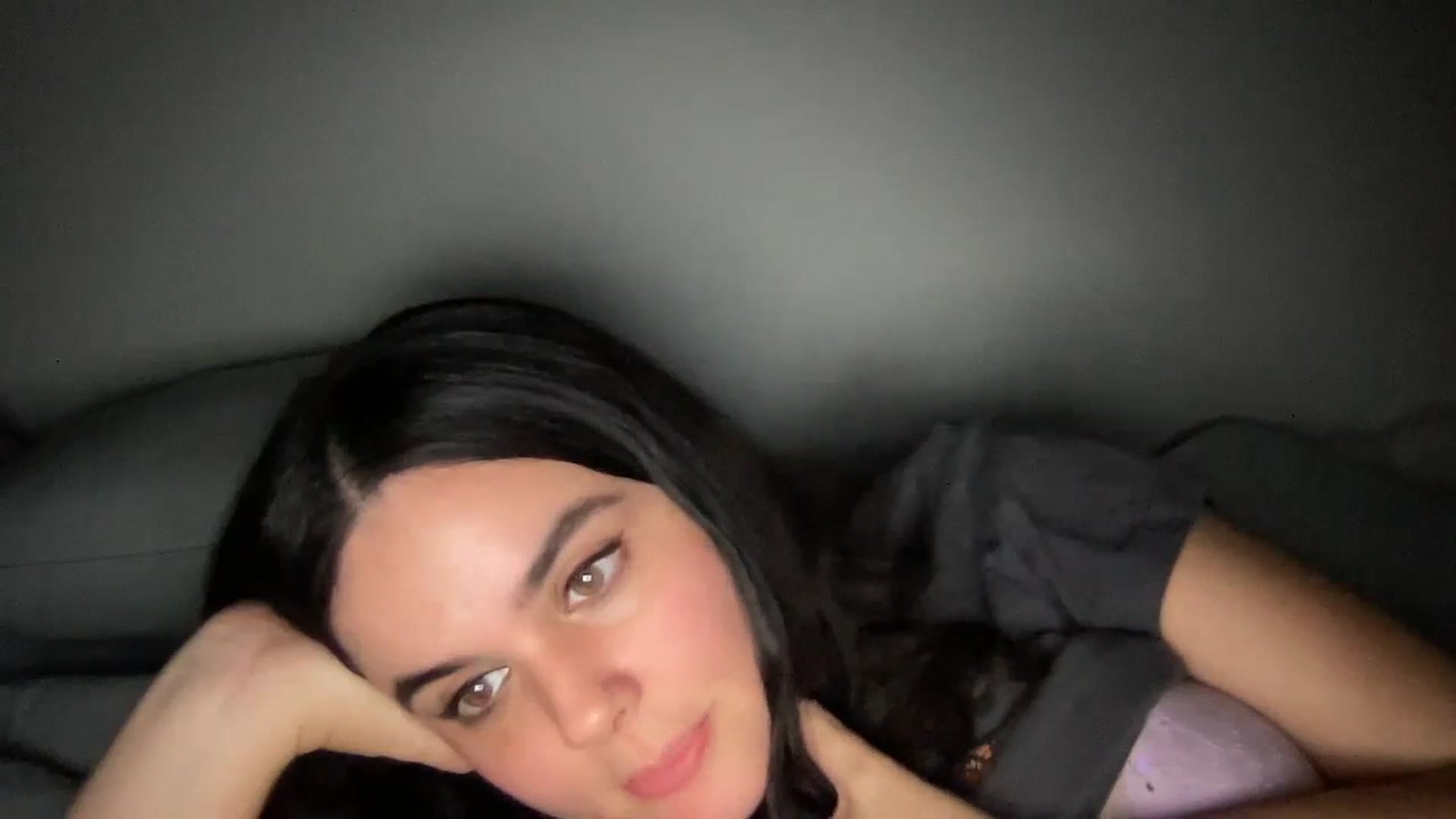 Gallery image thumbnail from Giaislovely's myfreecams stream on, 12/14/2023, 08:12 image 13 of 20