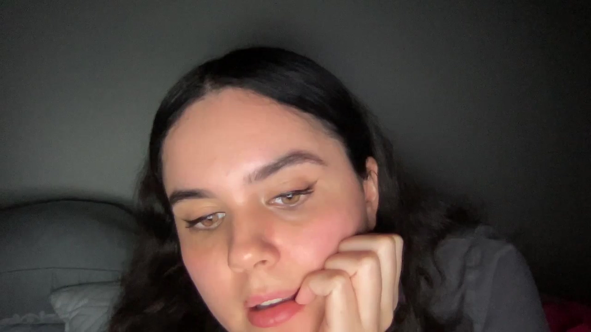 Gallery image thumbnail from Giaislovely's myfreecams stream on, 12/14/2023, 08:12 image 3 of 20