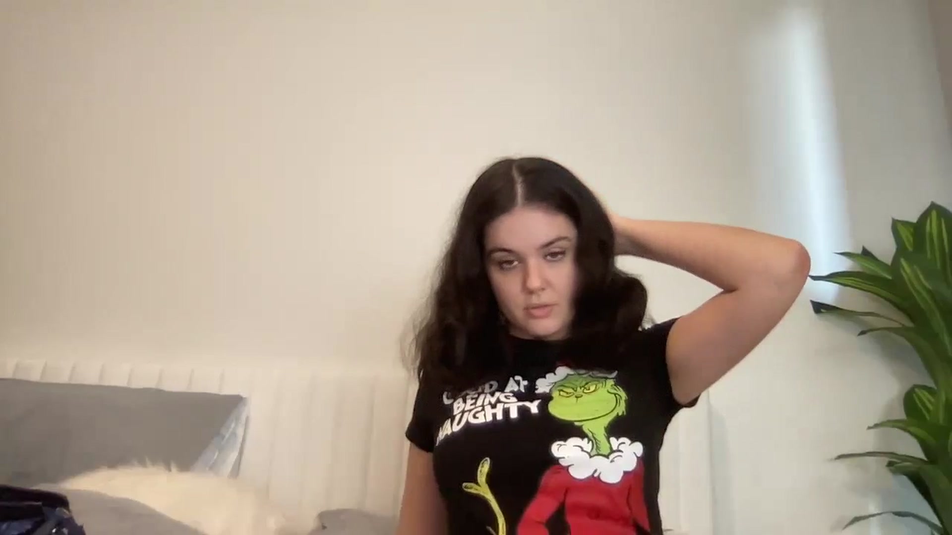 Gallery image thumbnail from Giaislovely's myfreecams stream on, 12/24/2023, 18:04 image 12 of 20