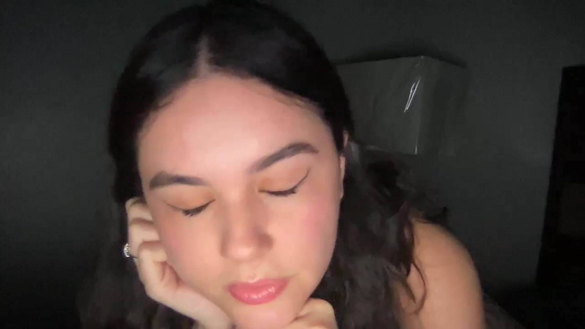 Gallery image thumbnail from Giaislovely's myfreecams stream on, 12/29/2023, 09:02 image 14 of 20