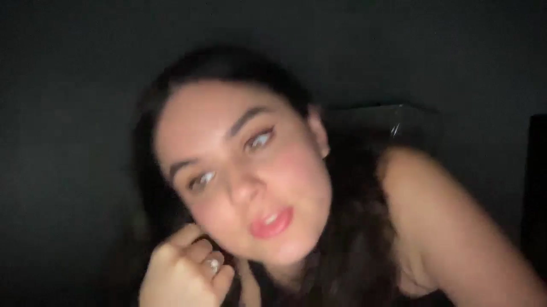 Gallery image thumbnail from Giaislovely's myfreecams stream on, 12/29/2023, 09:02 image 18 of 20