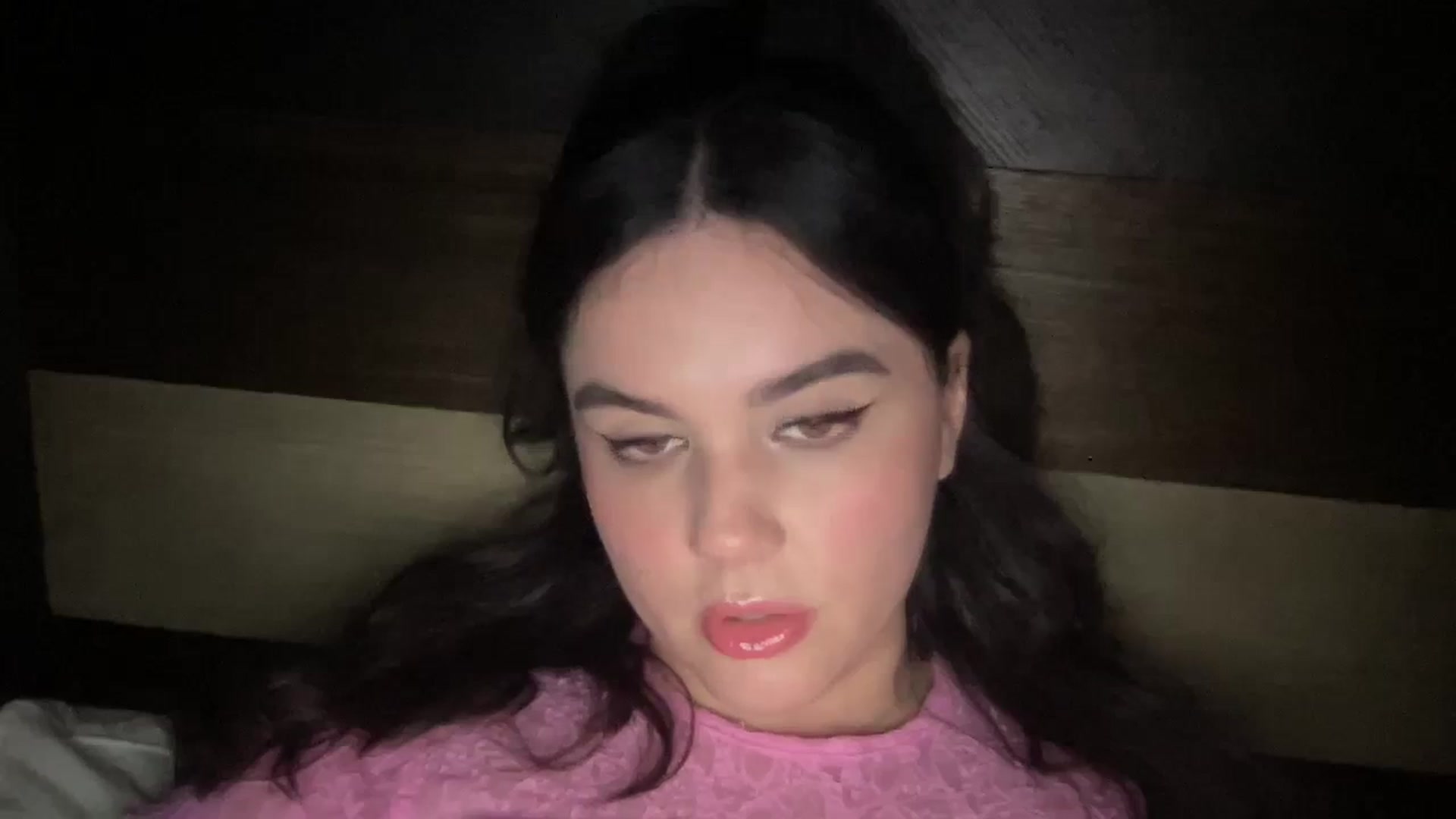 Gallery image thumbnail from Giaislovely's myfreecams stream on, 01/03/2024, 10:03 image 3 of 20