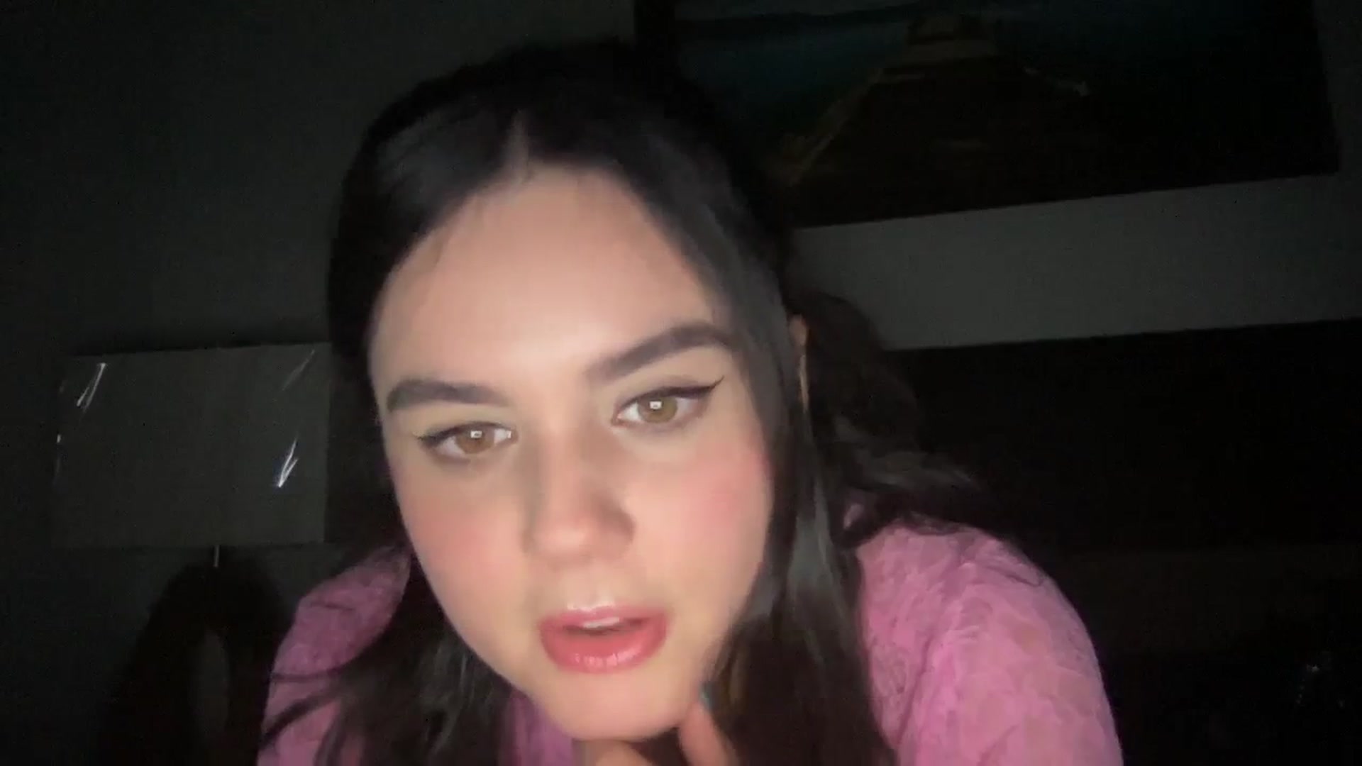 Gallery image thumbnail from Giaislovely's myfreecams stream on, 01/03/2024, 10:03 image 20 of 20