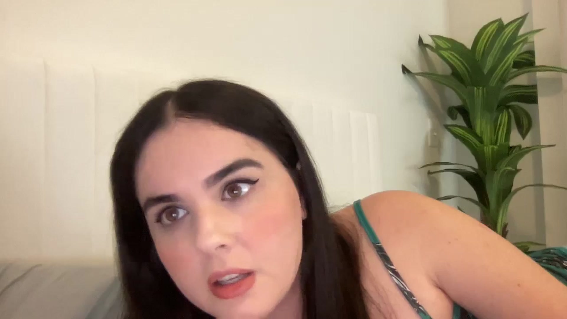 Gallery image thumbnail from Giaislovely's myfreecams stream on, 01/15/2024, 09:22 image 18 of 20