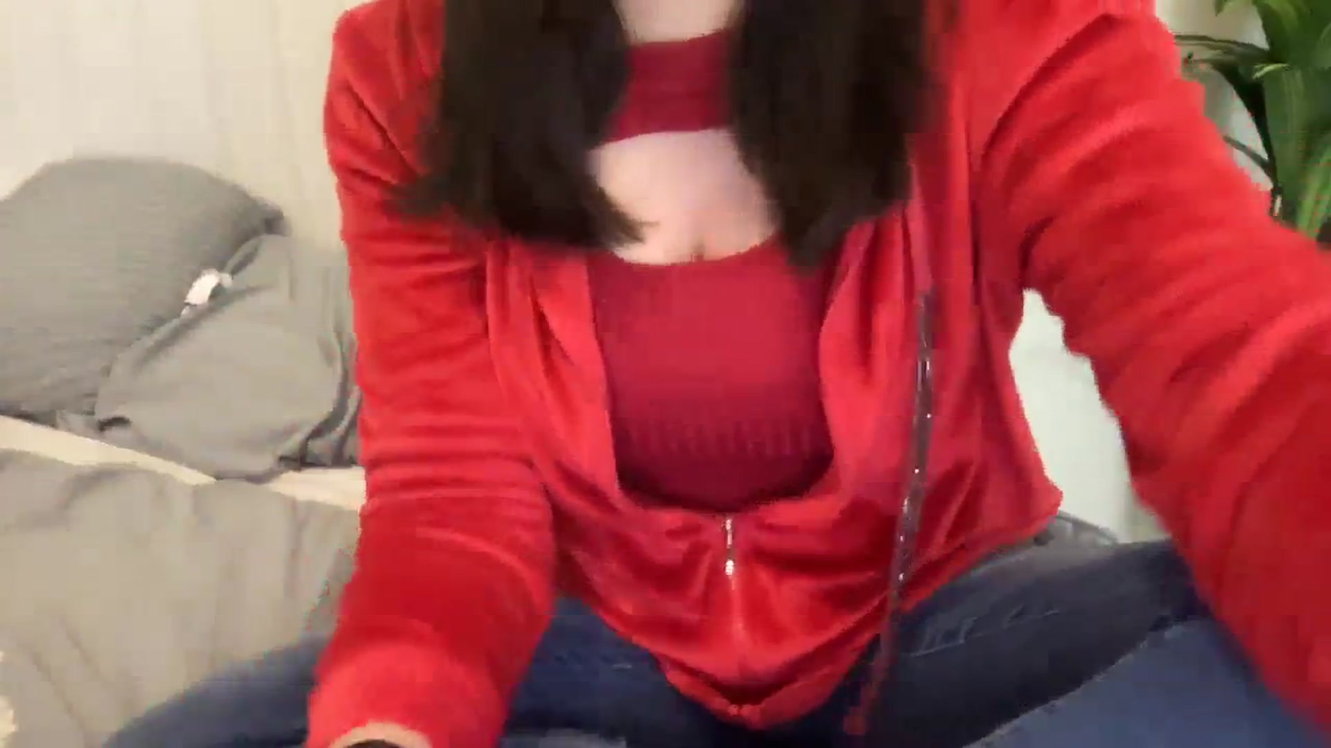 Gallery image thumbnail from Giaislovely's myfreecams stream on, 01/17/2024, 24:59 image 13 of 20