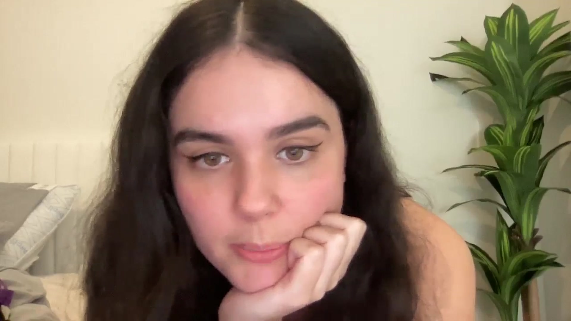 Gallery image thumbnail from Giaislovely's myfreecams stream on, 01/22/2024, 07:30 image 14 of 20