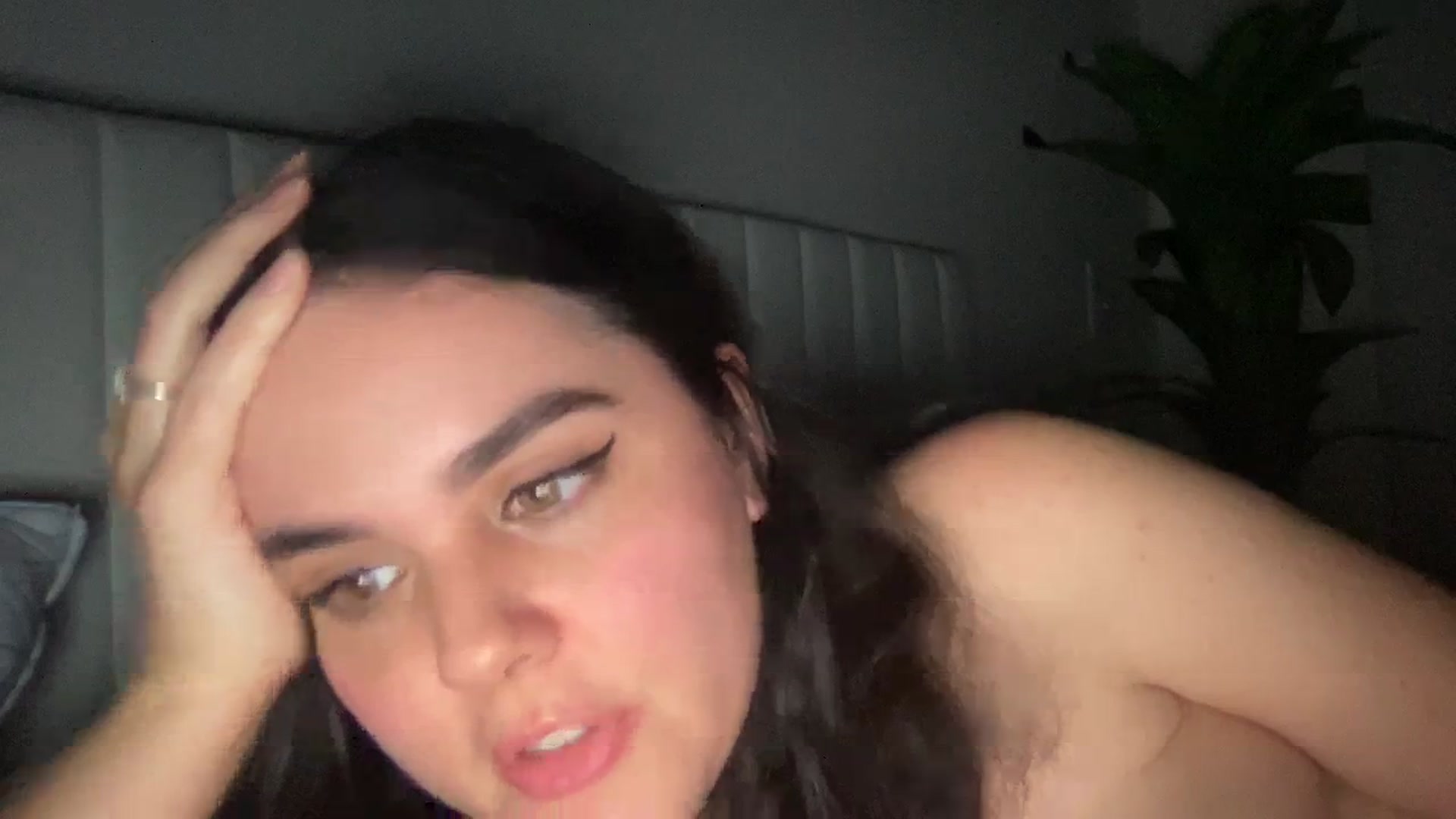 Gallery image thumbnail from Giaislovely's myfreecams stream on, 01/23/2024, 10:07 image 18 of 20