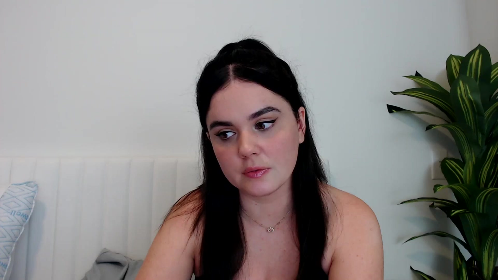 Gallery image thumbnail from Giaislovely's myfreecams stream on, 01/29/2024, 09:00 image 8 of 20
