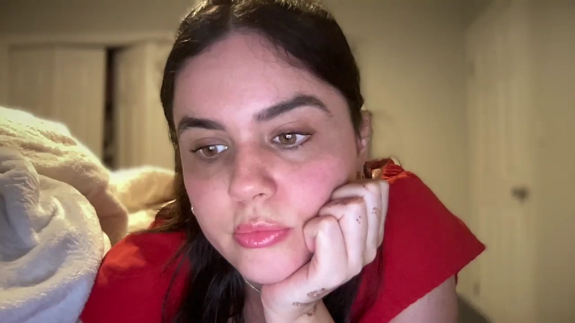 Gallery image thumbnail from Giaislovely's myfreecams stream on, 03/17/2024, 10:51 image 17 of 20