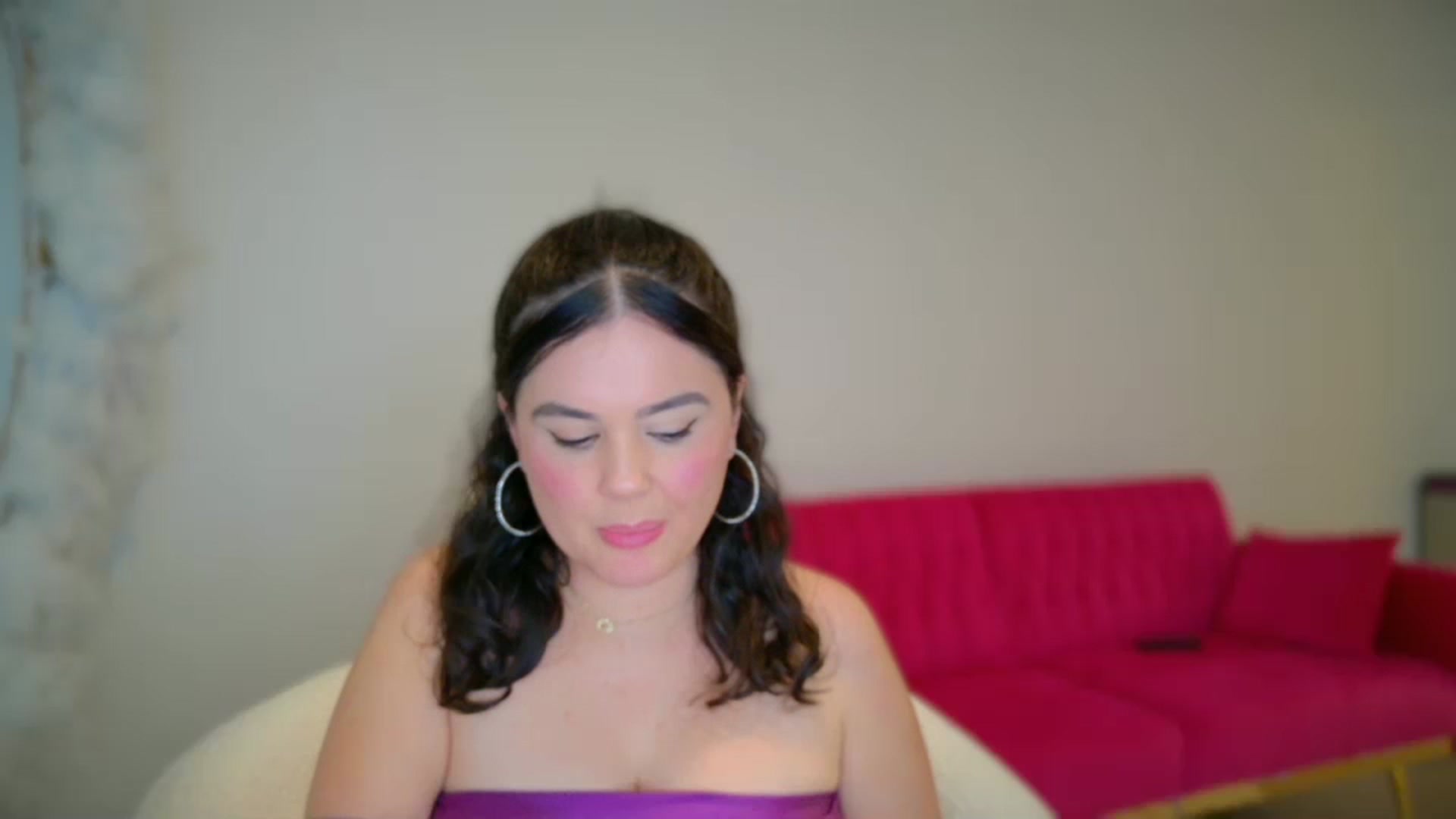 Gallery image thumbnail from Giaislovely's myfreecams stream on, 03/24/2024, 07:01 image 5 of 20