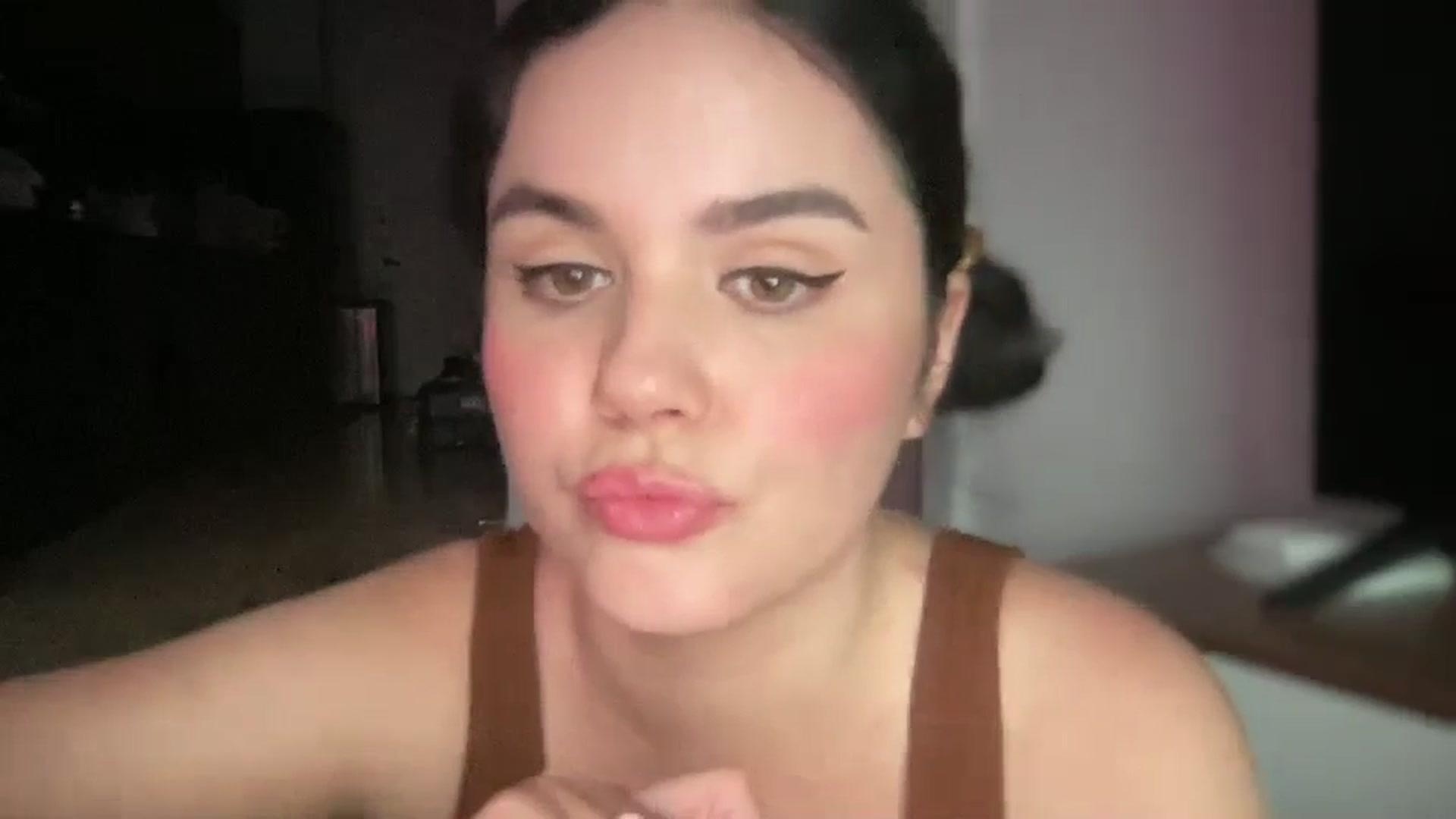 Gallery image thumbnail from Giaislovely's myfreecams stream on, 05/29/2024, 24:47 image 15 of 20