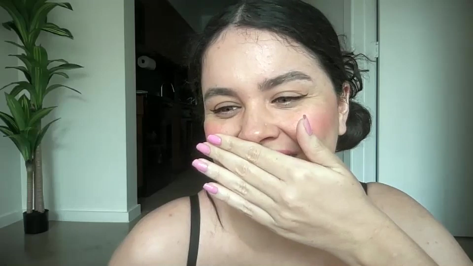 Gallery image thumbnail from Giaislovely's myfreecams stream on, 06/04/2024, 22:02 image 3 of 20