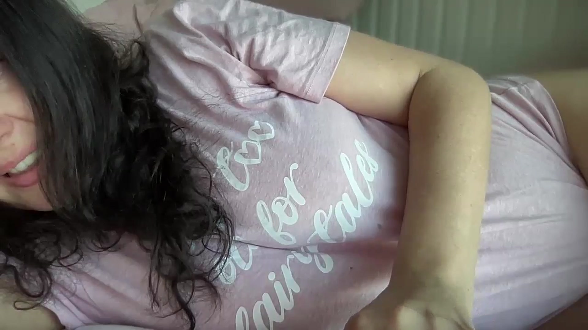 Gallery image thumbnail from Giaislovely's myfreecams stream on, 11/16/2024, 18:29 image 14 of 20