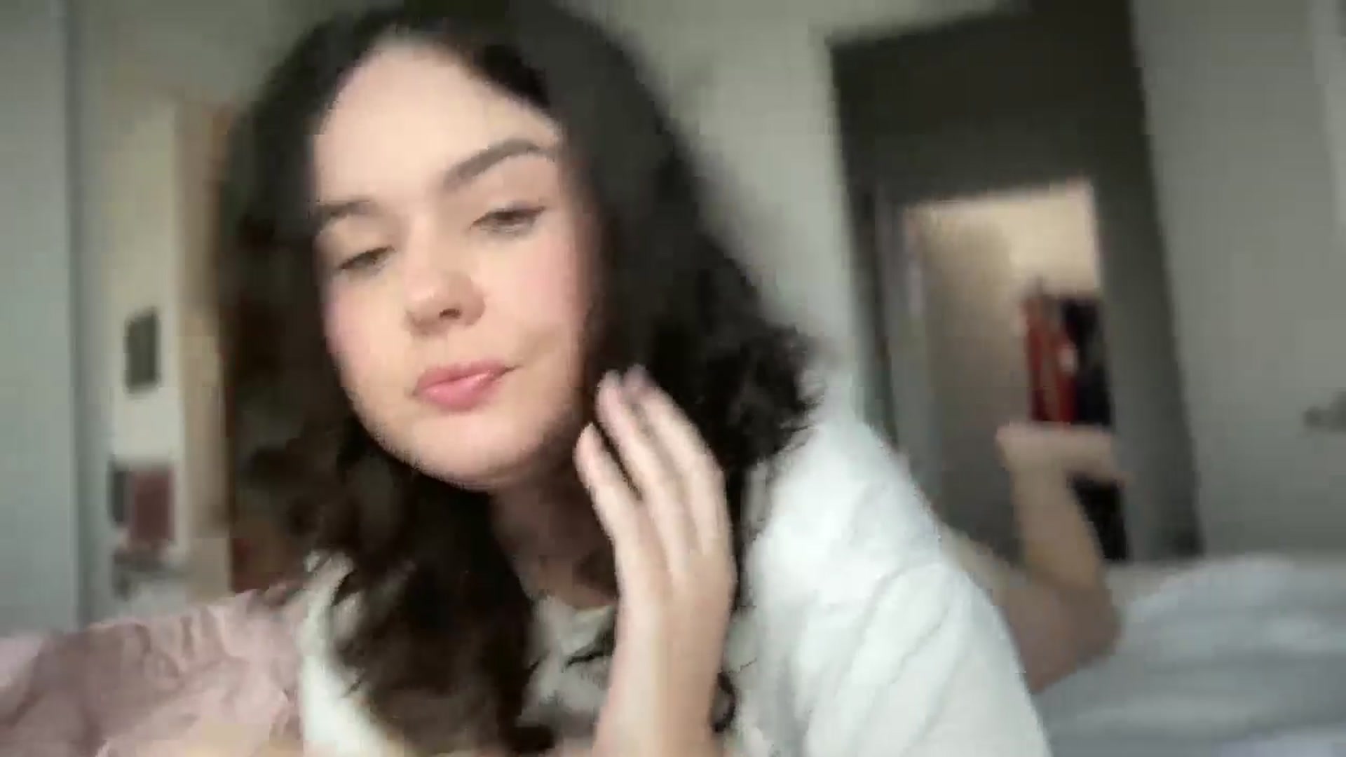 Gallery image thumbnail from Giaislovely's myfreecams stream on, 11/27/2024, 18:08 image 7 of 20