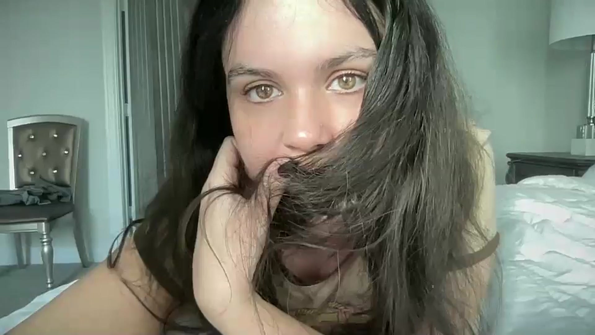 Gallery image thumbnail from Giaislovely's myfreecams stream on, 03/08/2025, 17:36 image 6 of 20