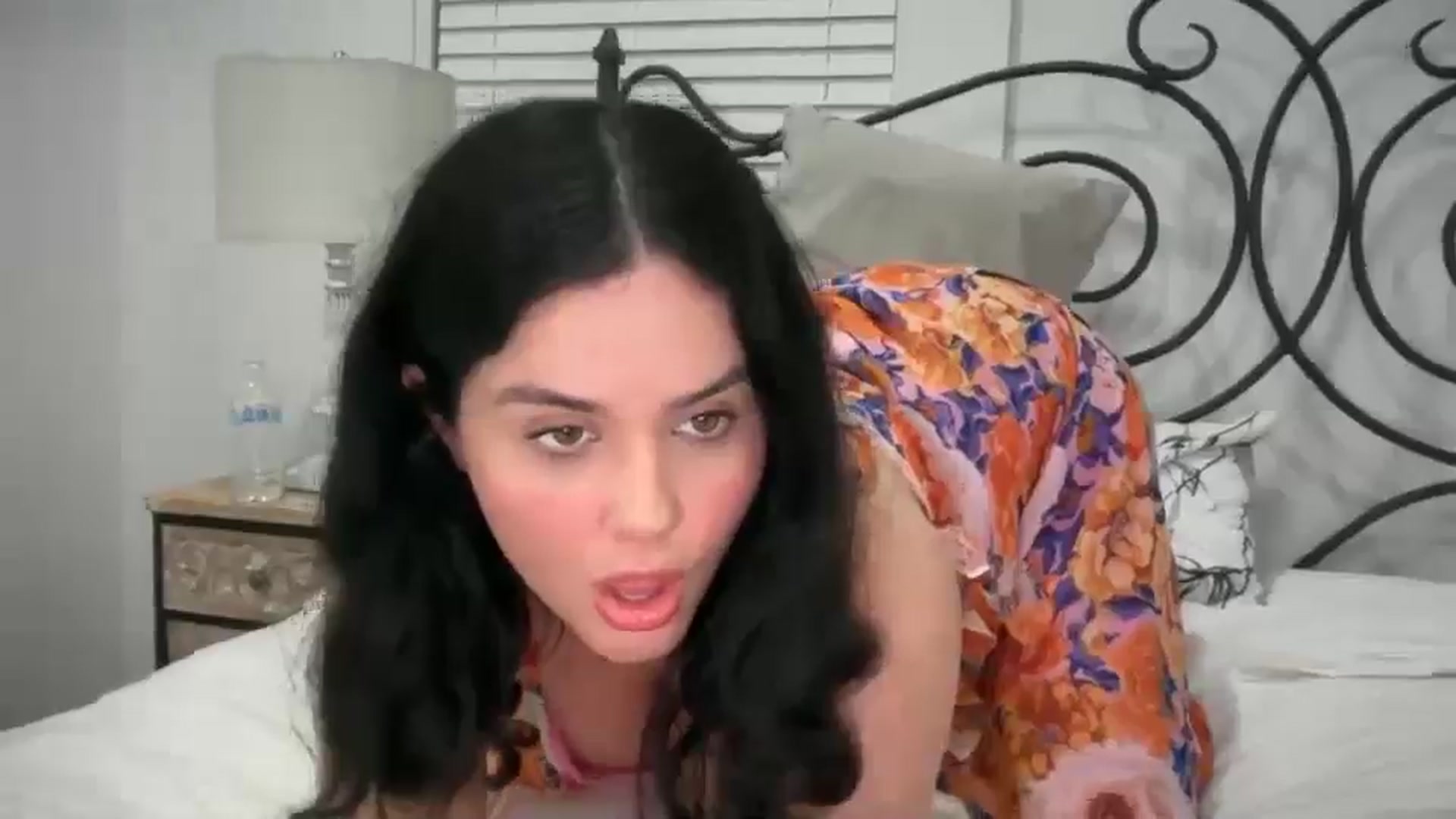 Gallery image thumbnail from Giaislovely's myfreecams stream on, 03/30/2026, 04:14 image 10 of 20