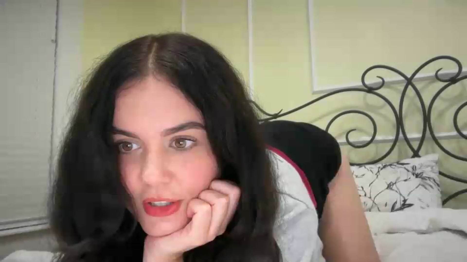 Gallery image thumbnail from Giaislovely's myfreecams stream on, 08/05/2026, 04:45 image 10 of 20
