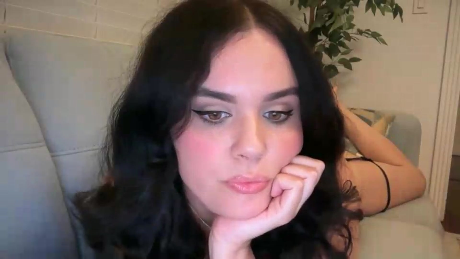 Gallery image thumbnail from Giaislovely's myfreecams stream on, 08/12/2026, 05:01 image 3 of 20