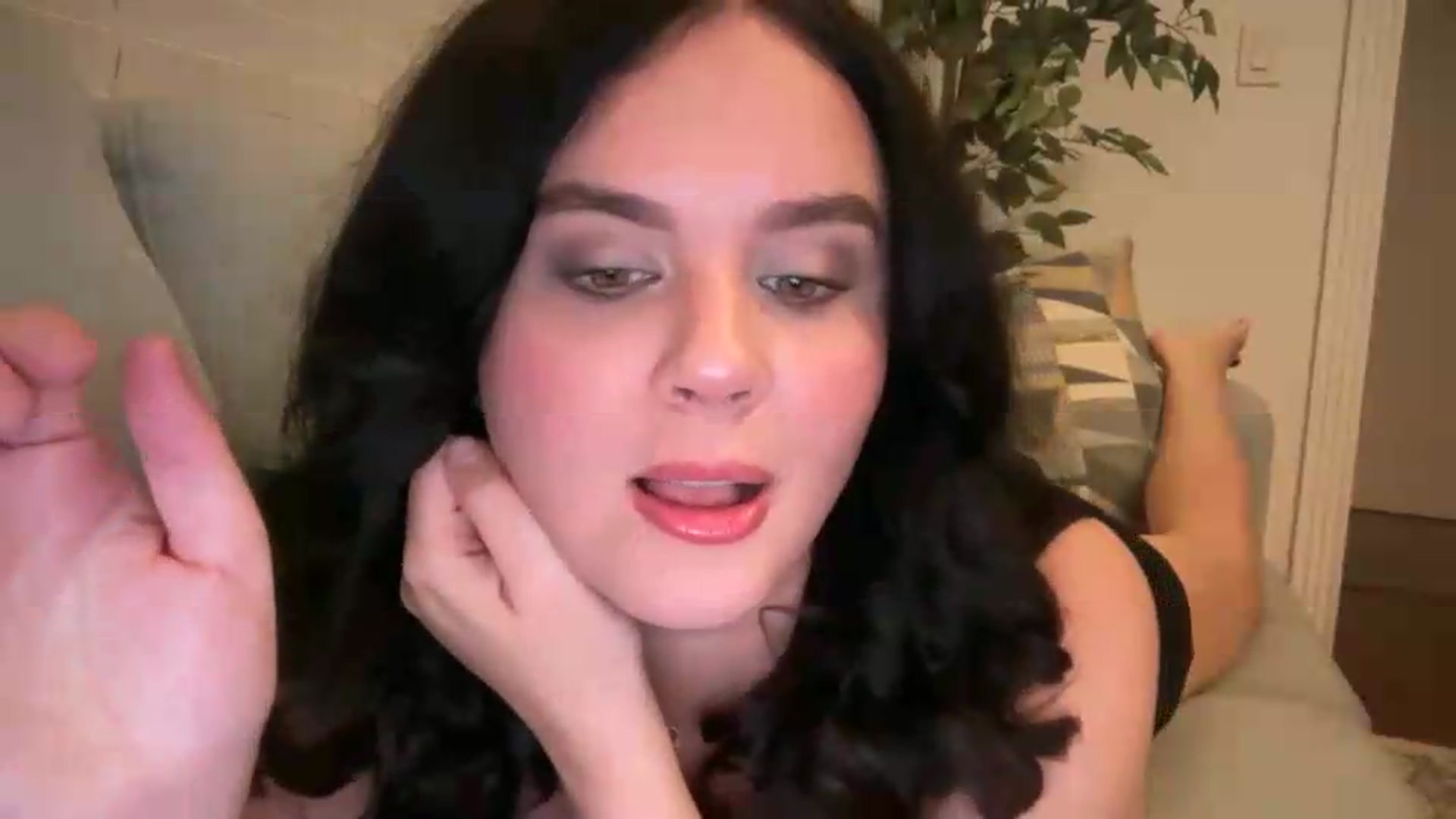 Gallery image thumbnail from Giaislovely's myfreecams stream on, 08/16/2026, 05:28 image 5 of 20