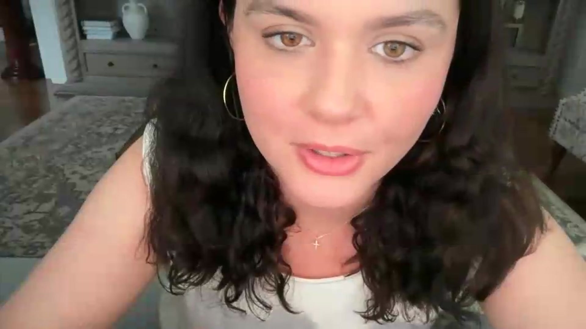 Gallery image thumbnail from Giaislovely's myfreecams stream on, 08/17/2026, 24:03 image 13 of 20