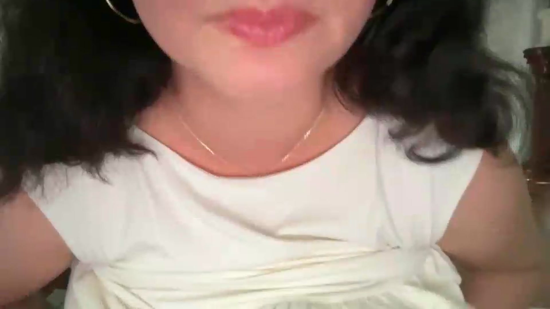 Gallery image thumbnail from Giaislovely's myfreecams stream on, 08/17/2026, 24:03 image 8 of 20