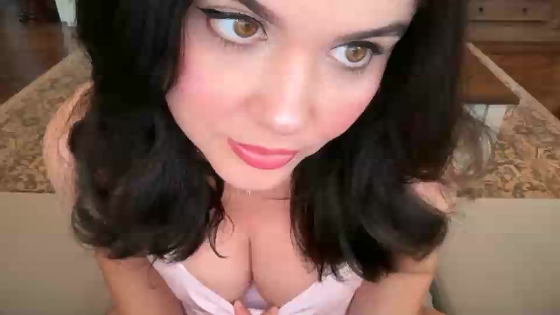Gallery image thumbnail from Giaislovely's myfreecams stream on, 08/22/2026, 02:00 image 1 of 20