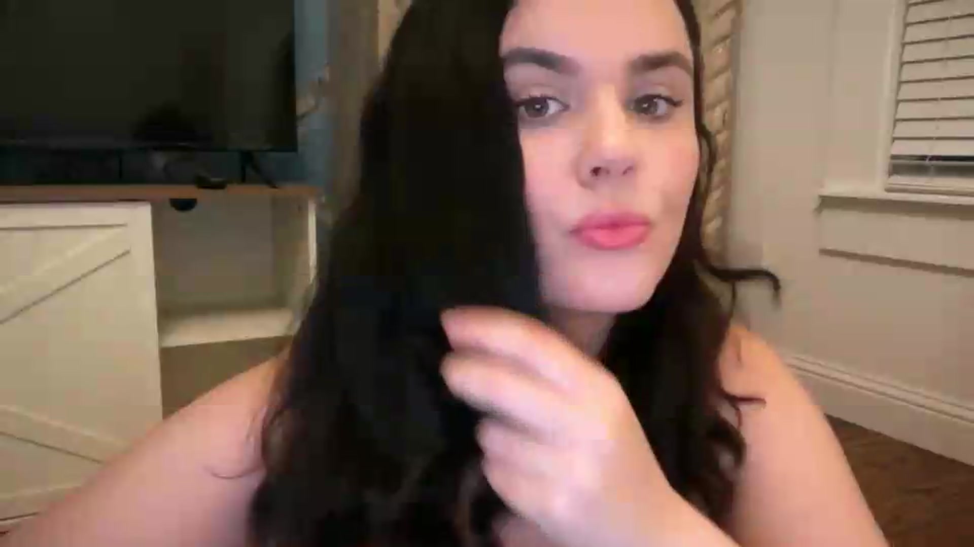 Gallery image thumbnail from Giaislovely's myfreecams stream on, 08/29/2026, 04:35 image 19 of 20