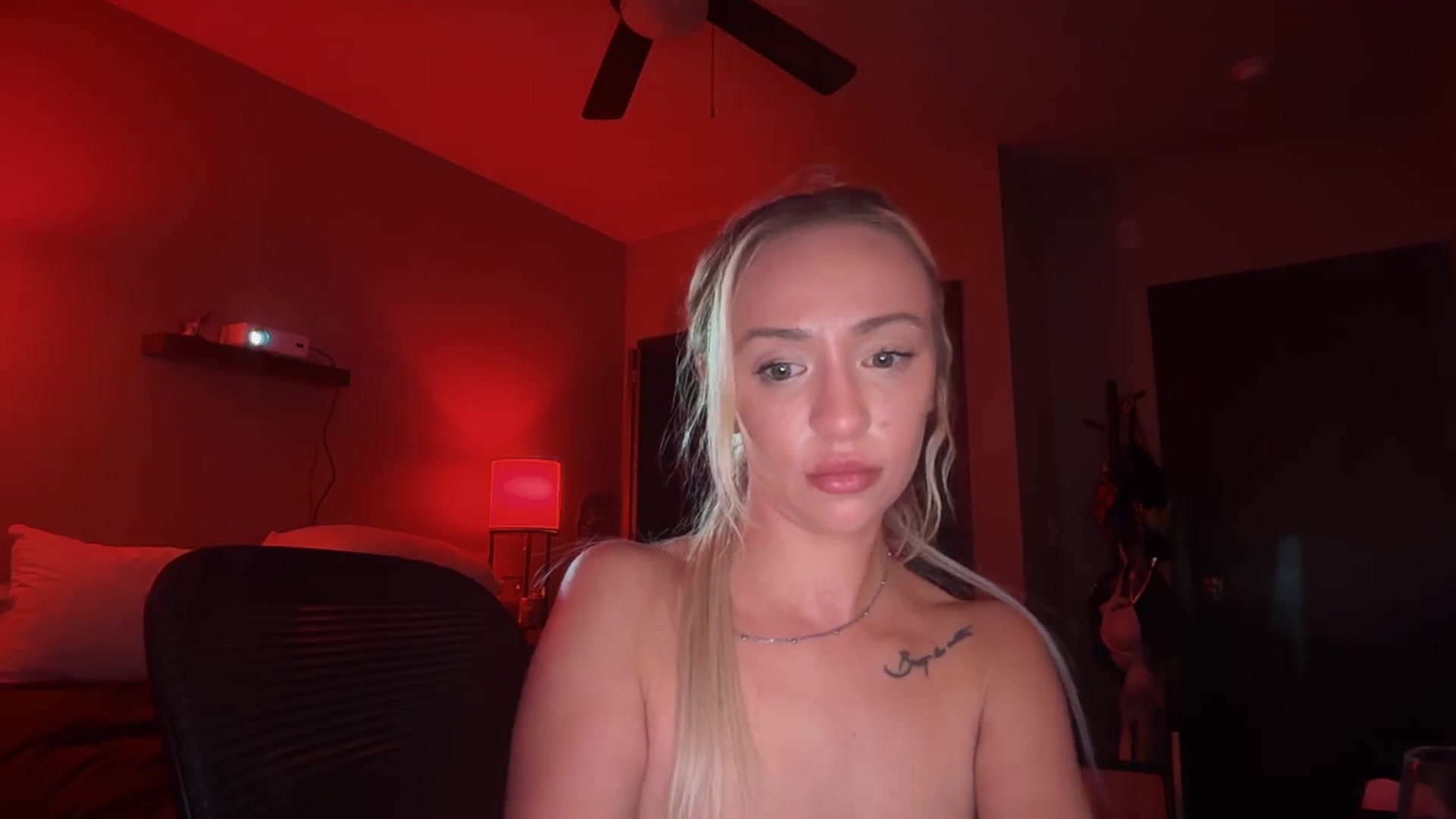 Gallery image thumbnail from GianaJolie's myfreecams stream on, 11/27/2025, 13:48 image 19 of 20